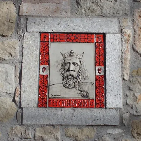 Rey Chindasvinto Otel Covarrubias